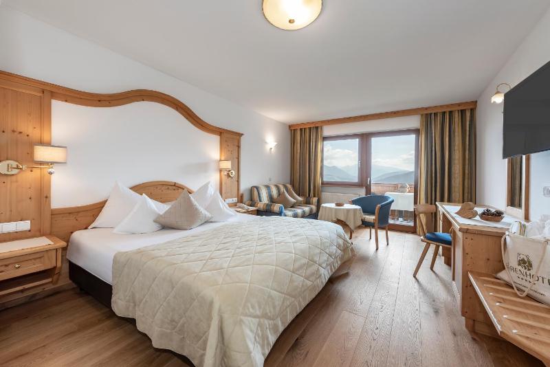 Comfort Double Room with Balcony image 1