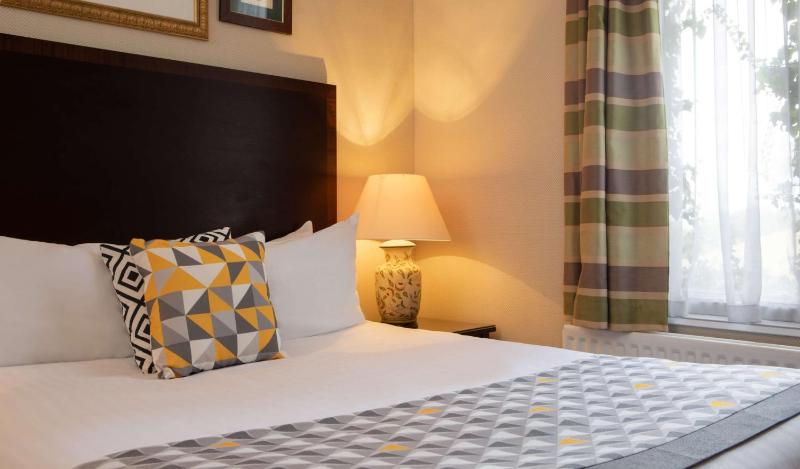 Standard Double Room image 1