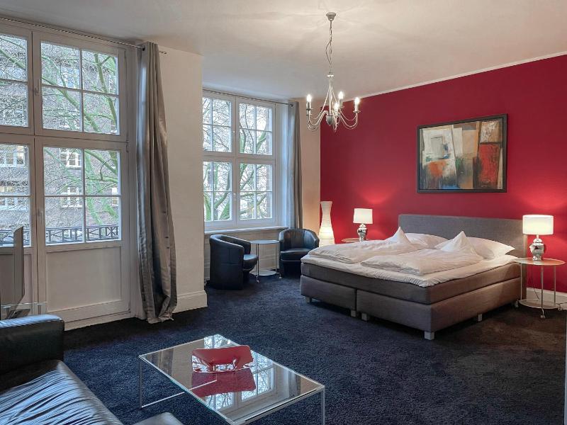 Suite image 4