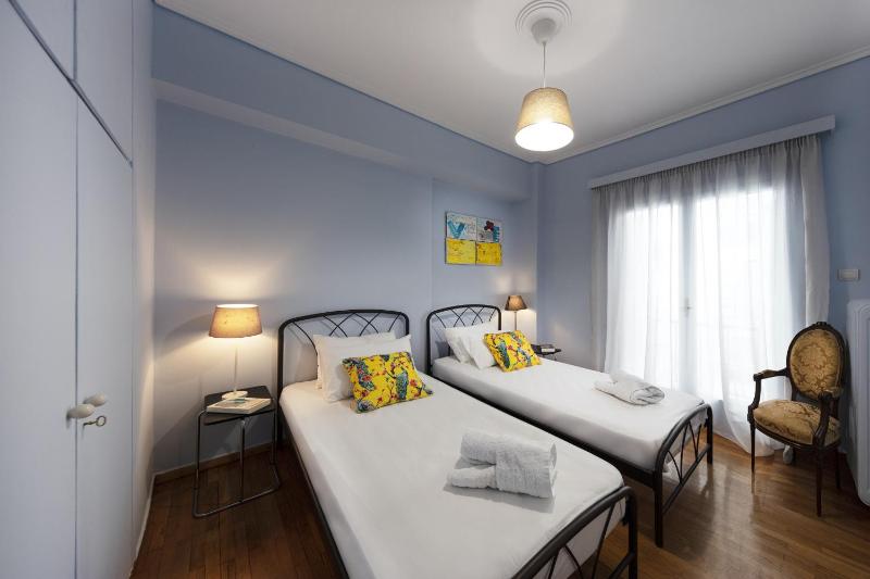Spacious 3 Bedroom apt near Acropolis museum - image 16