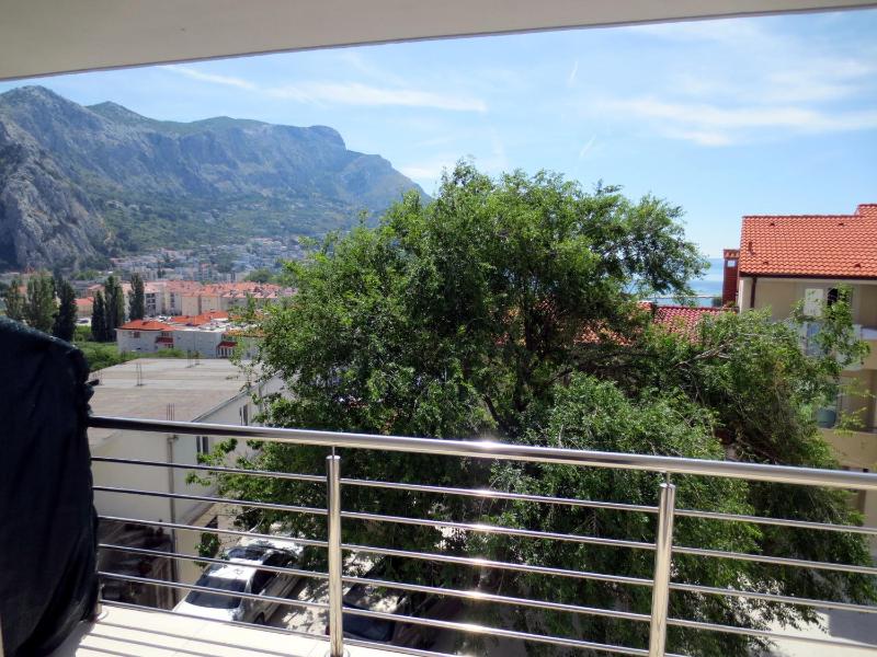 Apartment with Balcony image 3