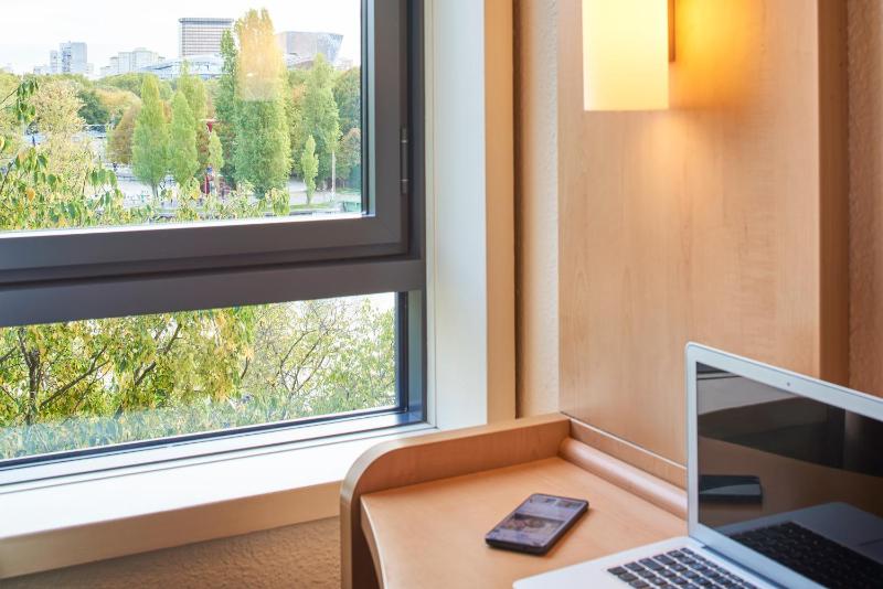 Standard Double Room with View image 2