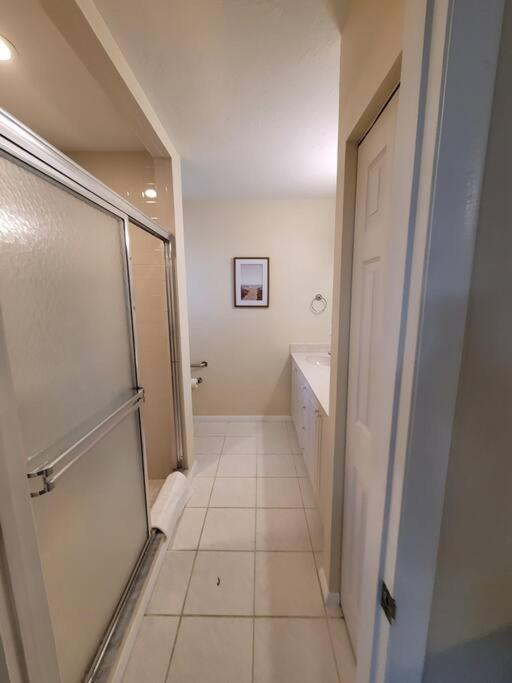 Beachy Sarasota Duplex - image 14