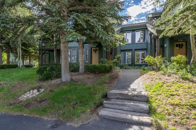 Updated 3 Bedroom 3 Bathroom Snowcreek Phase V #884 Sleeps 6 - image 22