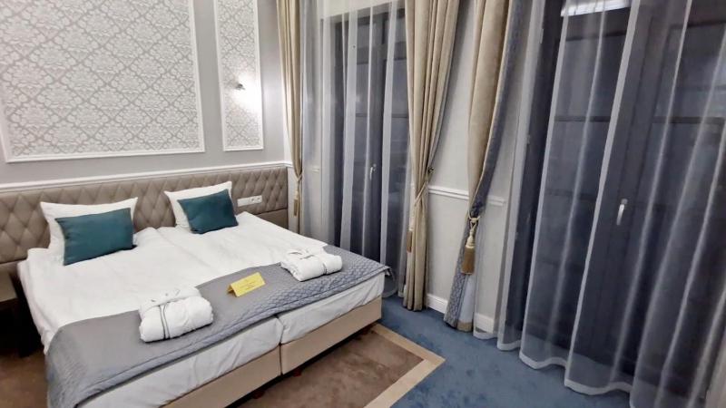 Superior Double Room image 1