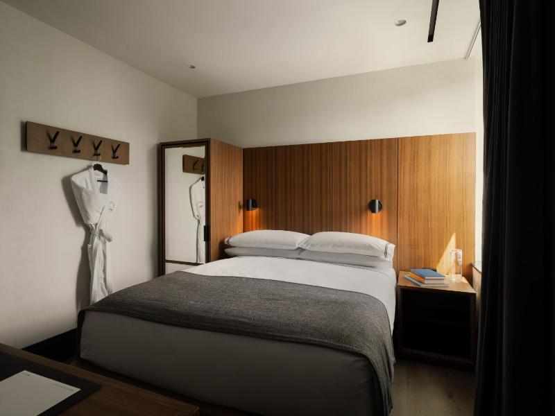 The Moore New York City a Member of Design Hotels - image 4