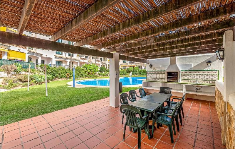 Beautiful Apartment In Benalmádena - image 21