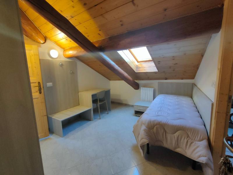 Attic Standard Triple Room image 4