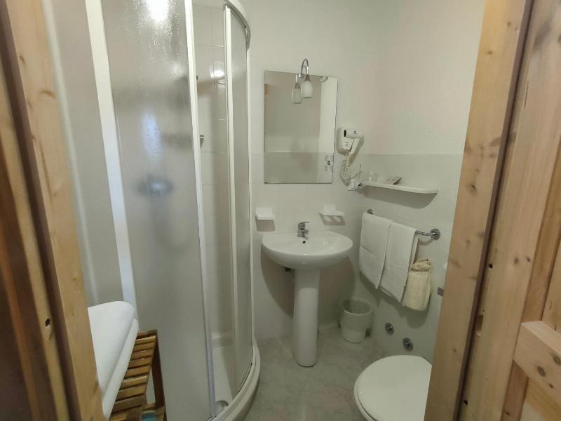 Double Room - Attic image 2