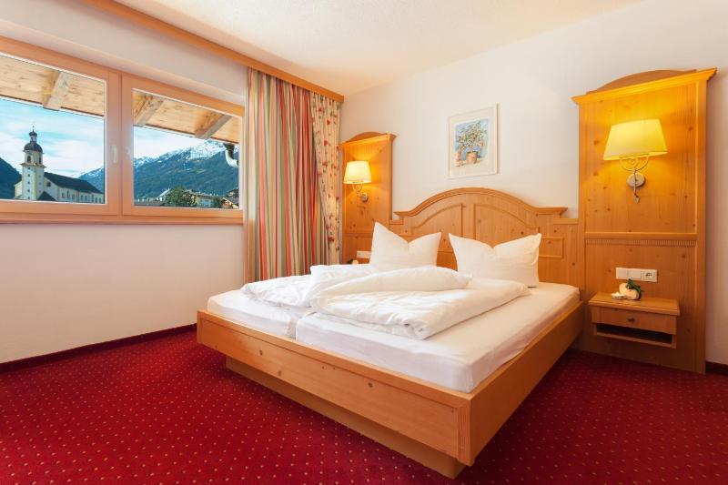 Double Room image 1