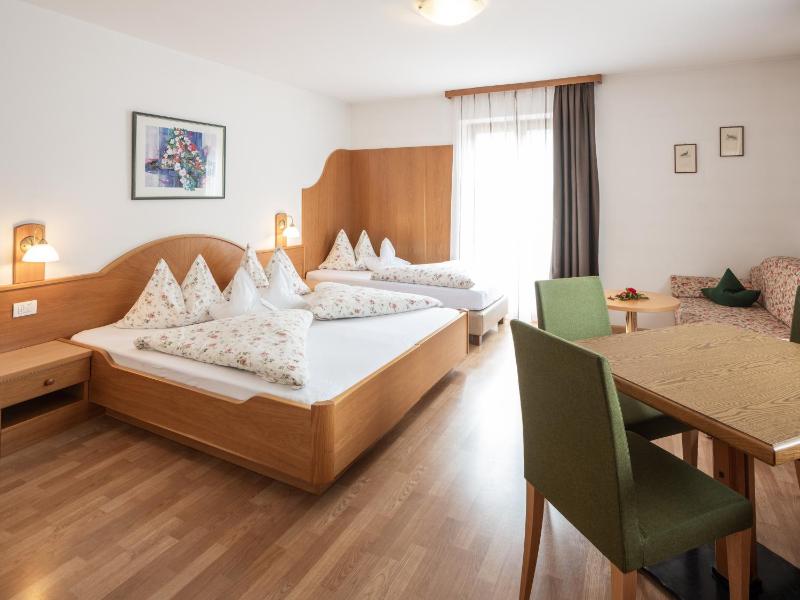 Triple Room image 3