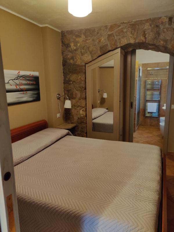 Double Room with Spa Access image 4