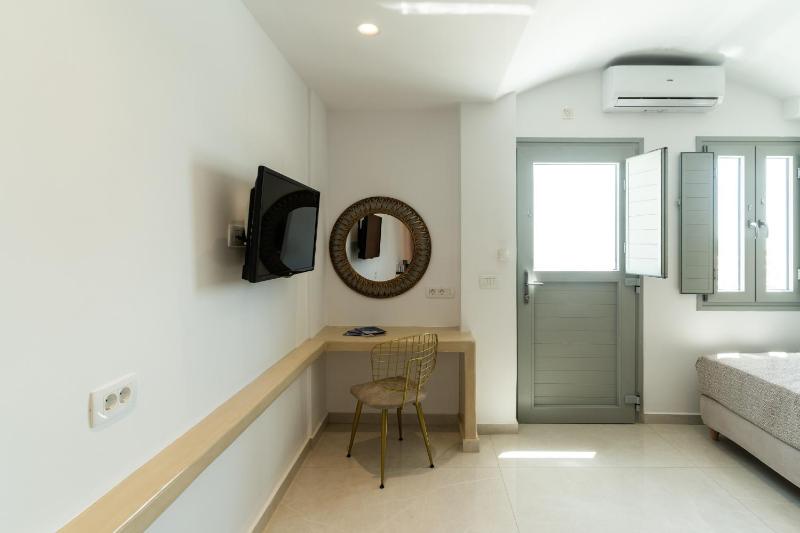 Superior Suite image 3