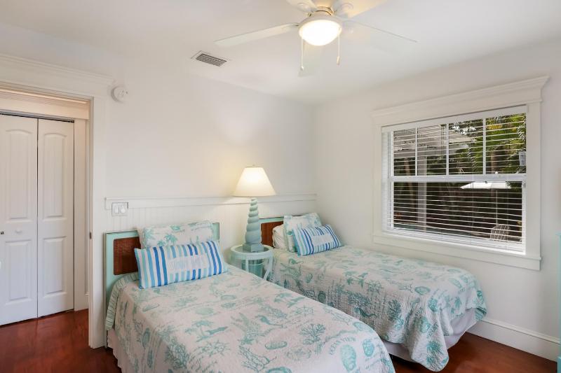 Bean Point Beach Cottage: North End Pool Home Close to Beach & Bay by Anna Maria Life - image 18