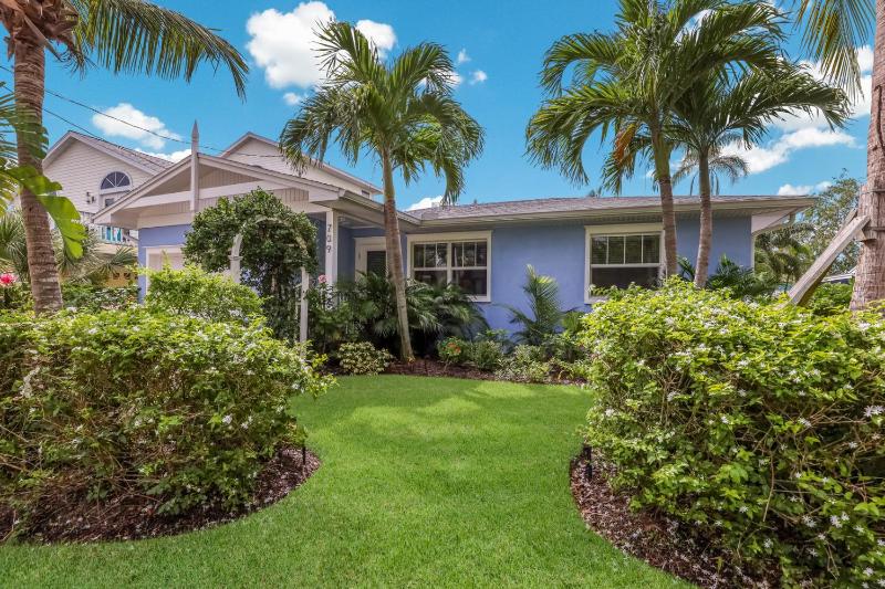 Bean Point Beach Cottage: North End Pool Home Close to Beach & Bay by Anna Maria Life - image 49