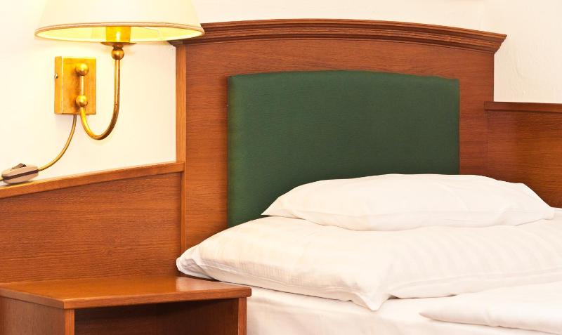 Classic Room with Air Conditioning image 1