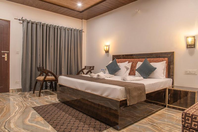 Aravindam House Kasauli - image 35