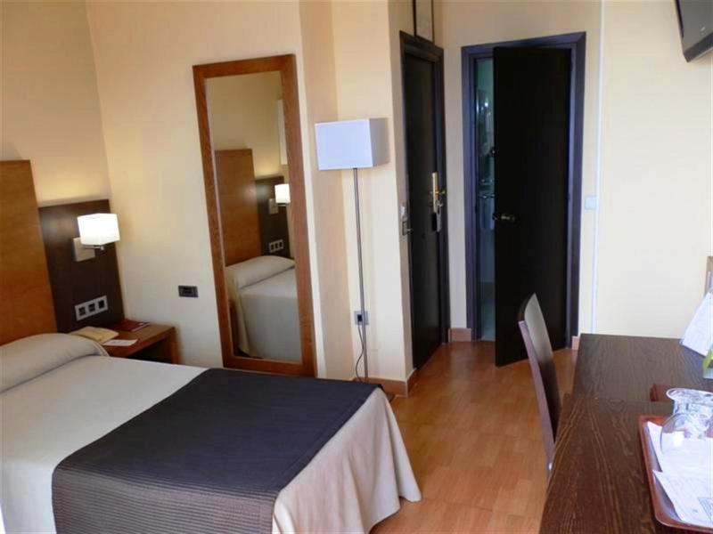 Single Room image 1
