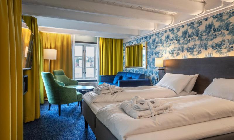 Superior Double Room image 4