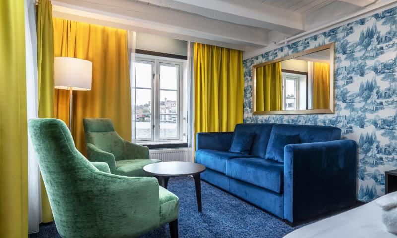 Superior Double Room image 3