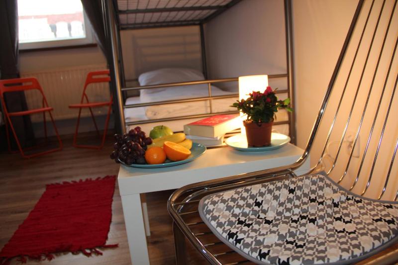 Quadruple Room with Shared Bathroom image 3