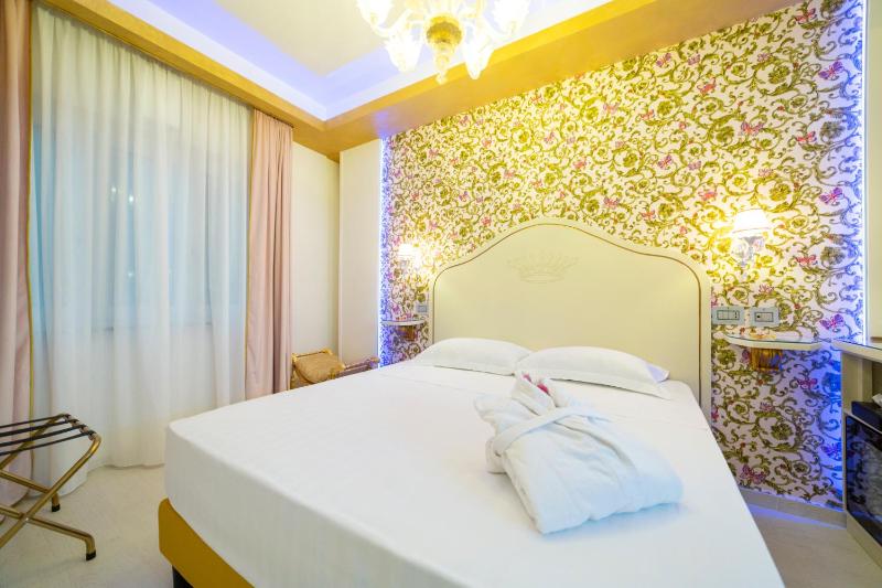 Leucosya Luxury Rooms - image 17