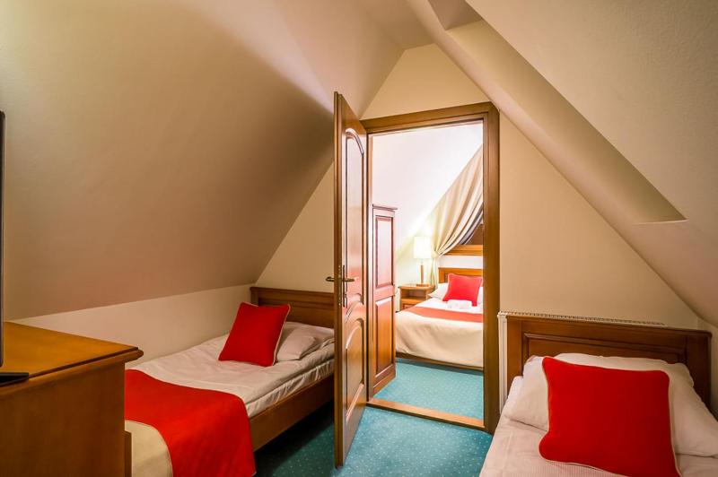 Quadruple Room image 3