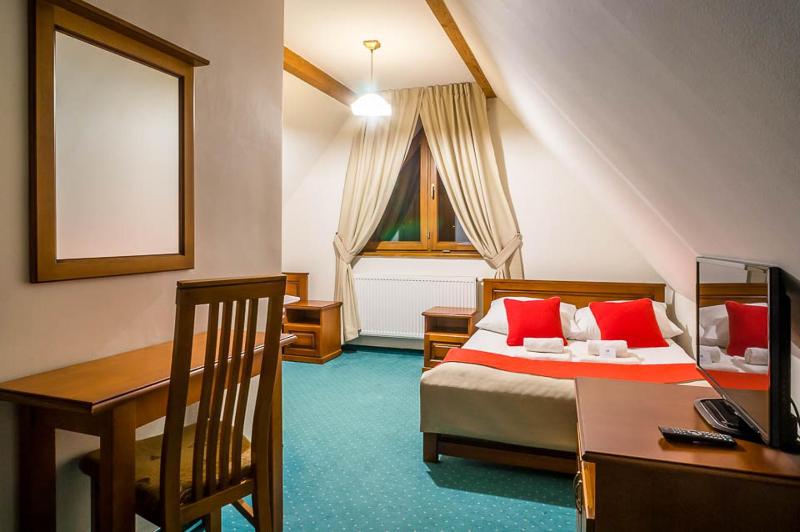 Quadruple Room image 2