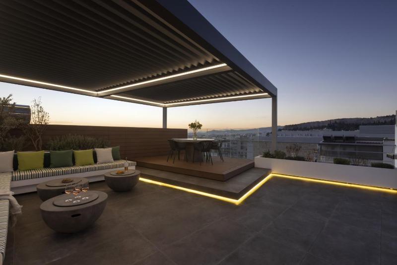 Three-Bedroom Apartment image 4