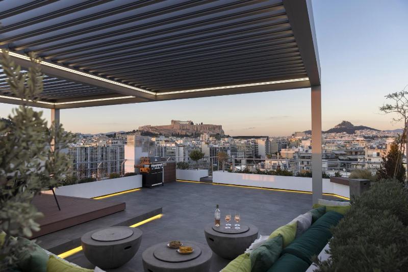 NEW STUNNING PENTHOUSE W/SPECTACULAR VISTAS! - image 4