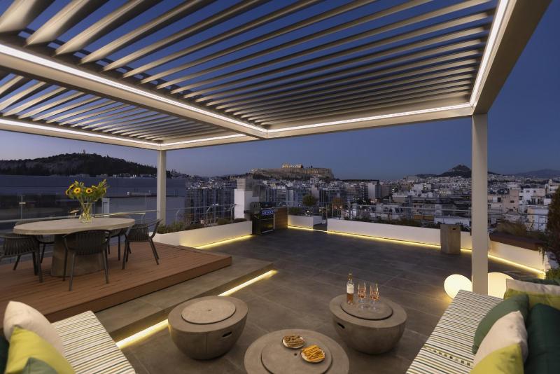 NEW STUNNING PENTHOUSE W/SPECTACULAR VISTAS! - image 16