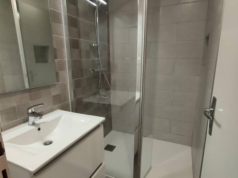 Cauterets: Appartement 2 Ch 8 Pers Wifi & Parking - FR-1-234-89 - image 14