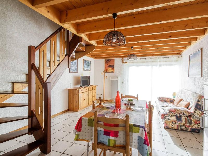 Apartment (6 Adults) image 1