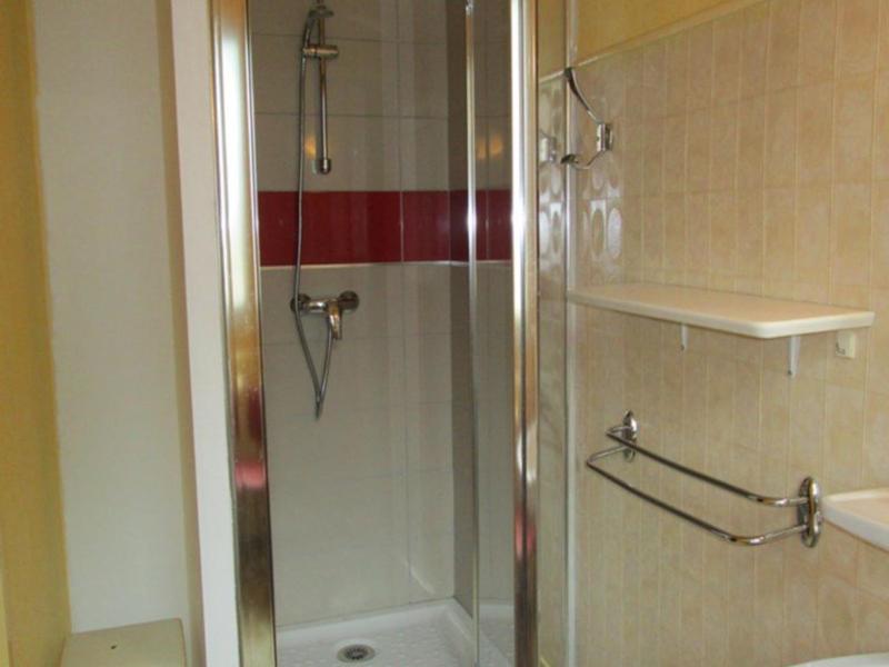 Appartement T3 pour 5 personnes Centre Ville Cauterets - FR-1-234-137 - image 12