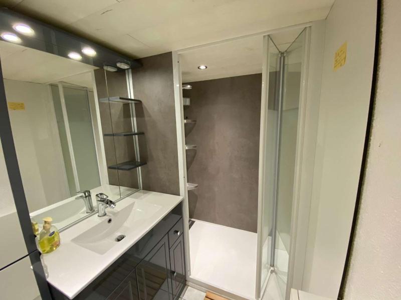 Appartement cosy 6 personnes avec grande terrasse et parking près des activités - FR-1-241-181 - image 7