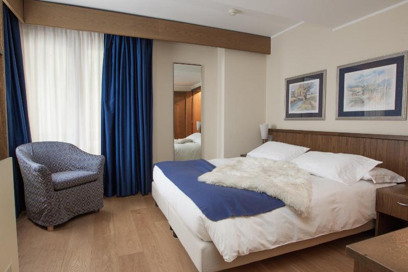 Economy Double or Twin Room image 2