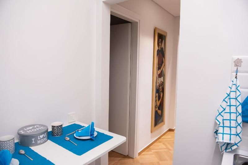 Katia Modern Apartment in Athens - image 10