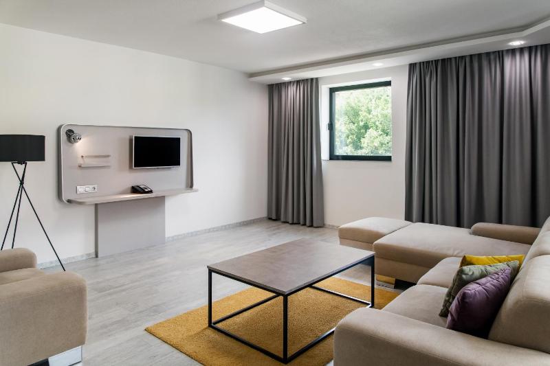 Park Inn Danube Bratislava - image 6