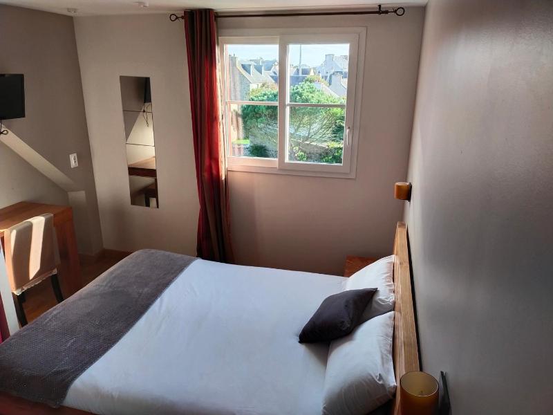Standard Double Room image 1
