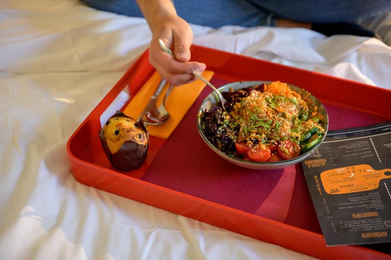 Standard Double Room image 3