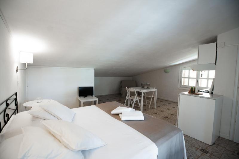 Apartment with Terrace image 4