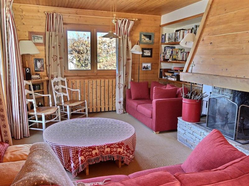 Chalet (10 Adults) image 1