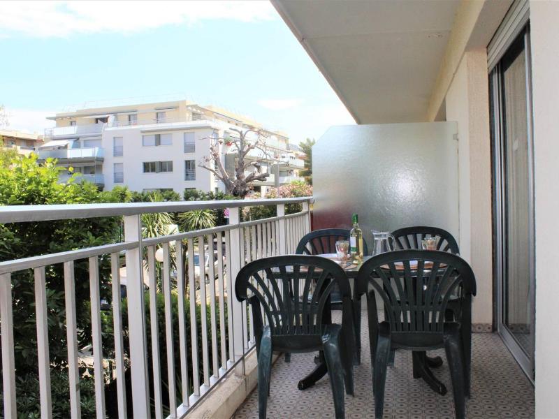 Studio Cosy avec Terrasse et Parking à 30m de la Mer Cagnes-sur-Mer - FR-1-252A-56 - image 9