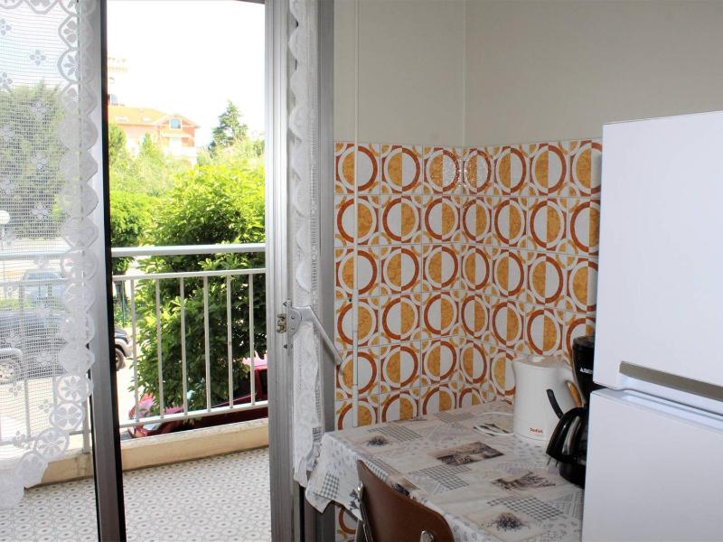 Studio Cosy avec Terrasse et Parking à 30m de la Mer Cagnes-sur-Mer - FR-1-252A-56 - image 4