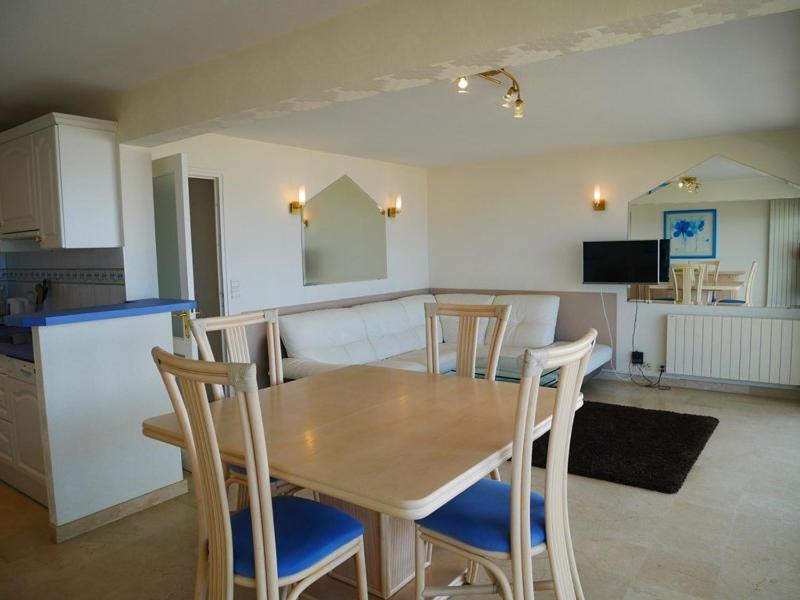 Quiberon: Appartement 3 pièces avec balcon et parking près du centre - image 7