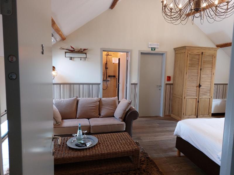 Luxury Double Room image 4