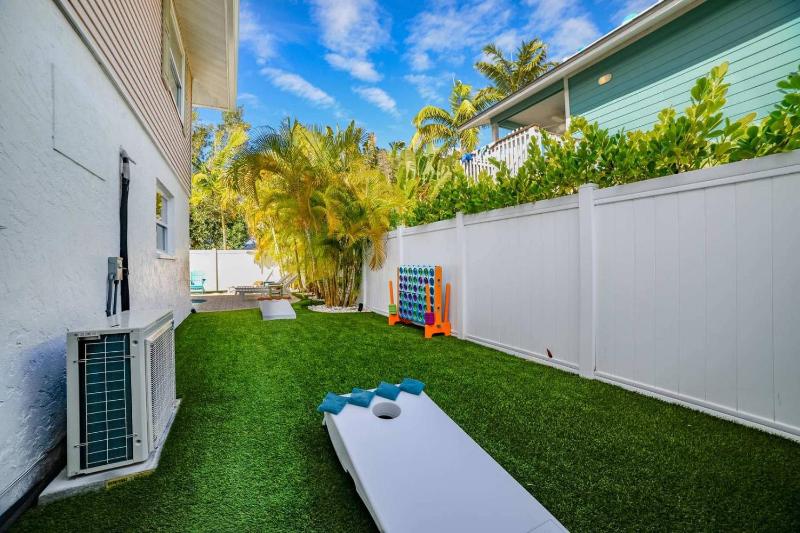 On Point - 811 Jacaranda Rd - image 3