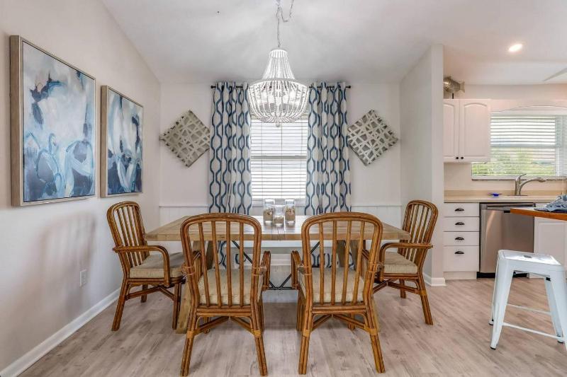 On Point - 811 Jacaranda Rd - image 39