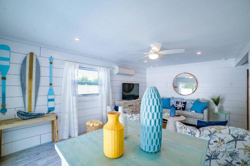 On Point - 811 Jacaranda Rd - image 10