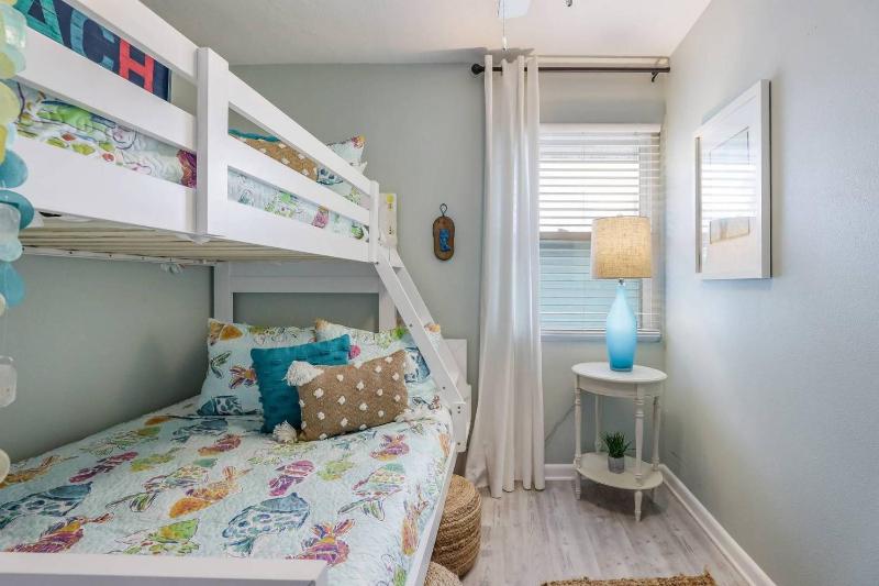 On Point - 811 Jacaranda Rd - image 41